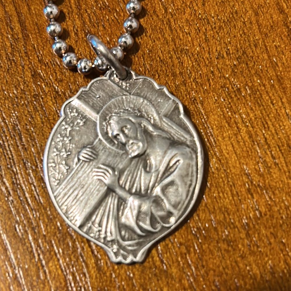 Religious necklace - Picture 2 of 7